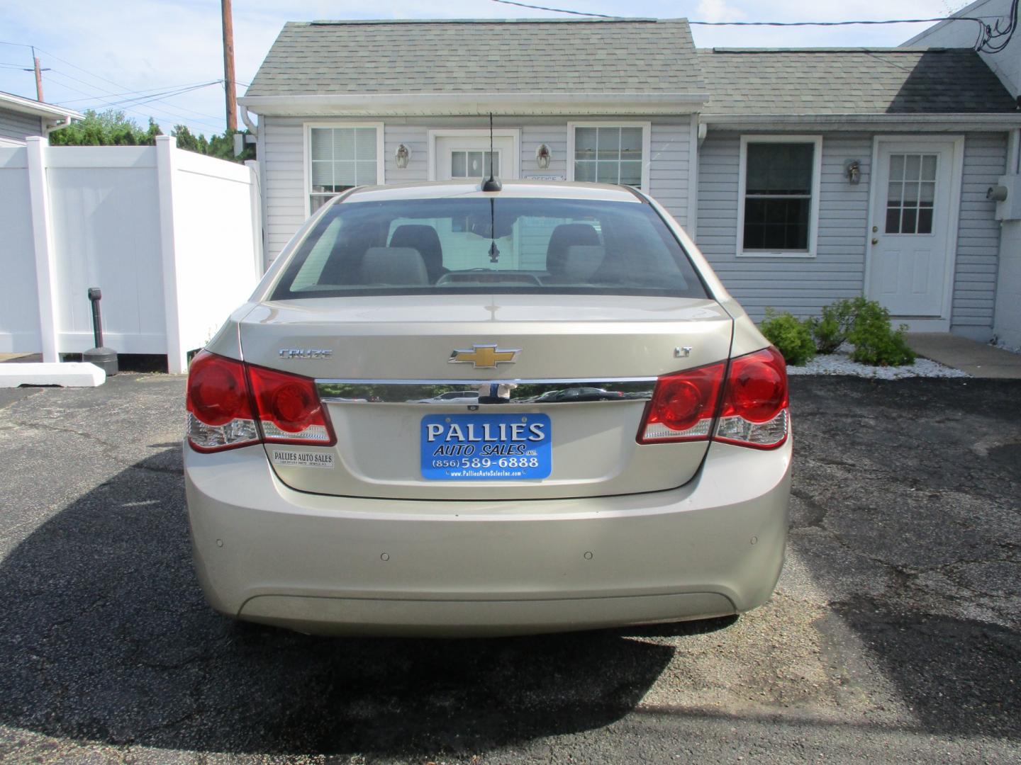 2015 GOLD Chevrolet Cruze (1G1PC5SB5F7) , AUTOMATIC transmission, located at 540a Delsea Drive, Sewell, NJ, 08080, (856) 589-6888, 39.752560, -75.111206 - Photo#5